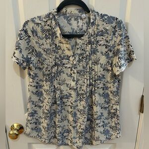 Notations Blue and White Floral Short Sleeve Top Blouse